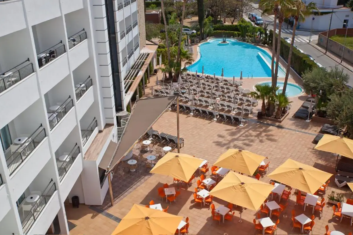 Pool Bar Fergus Club Pineda Splash Pool Bar Fergus Club Pineda Splash