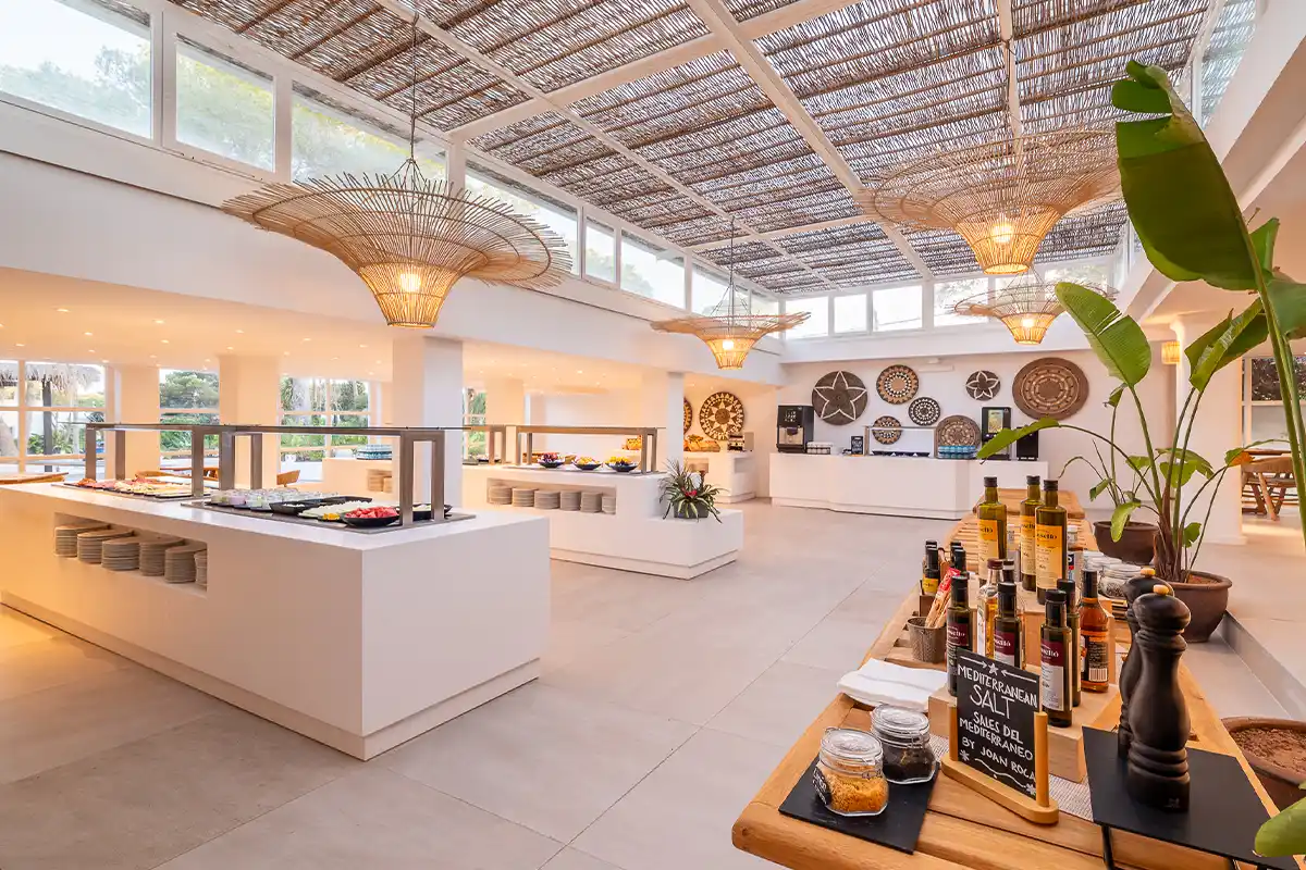 Buffet Es Mercat Buffet Restaurant Es Mercat Fergus Style Punta Arabi